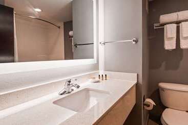 هتل Best Western Plus Fairfield