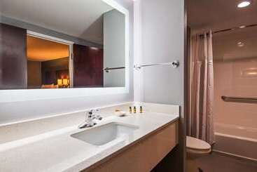 هتل Best Western Plus Fairfield