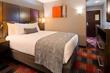 هتل Best Western Plus Fairfield