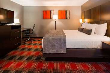 هتل Best Western Plus Fairfield