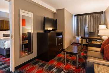 هتل Best Western Plus Fairfield