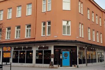 هتل Bishops Arms Koping