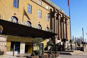 Clarion Hotel Post