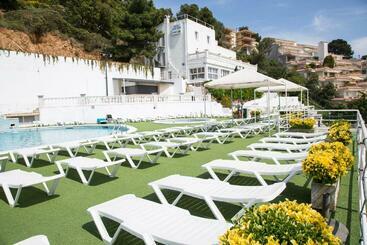 هتل Bungalows Don Juan Tossa