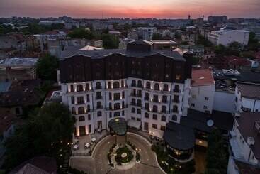 Epoque Hotel   Relais & Chateaux