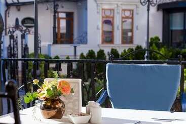 Epoque Hotel   Relais & Chateaux