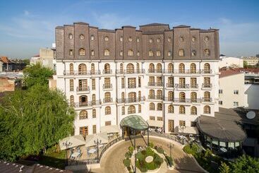 Epoque Hotel   Relais & Chateaux