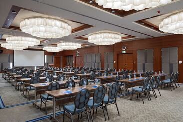 هتل Hilton Bursa Convention Center & Spa
