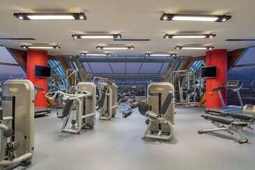 هتل Hilton Bursa Convention Center & Spa