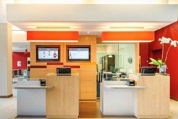 هتل Ibis Lugano Paradiso