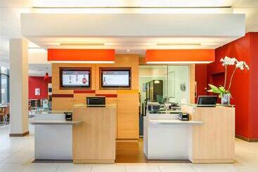 酒店 Ibis Lugano Paradiso