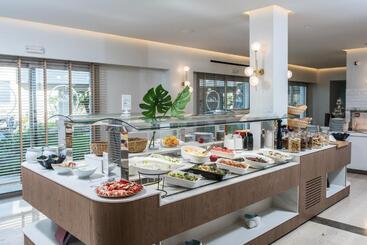 هتل Matheo Villas & Suites