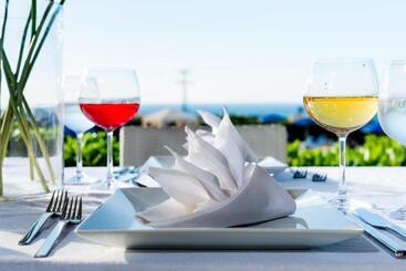 هتل Matheo Villas & Suites