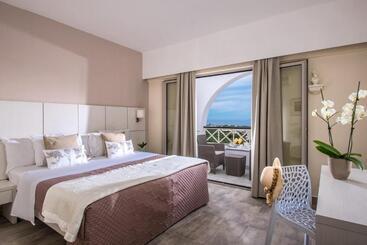 هتل Matheo Villas & Suites