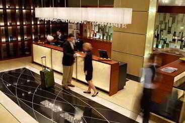 هتل Marriott Montreal Airport In Terminal