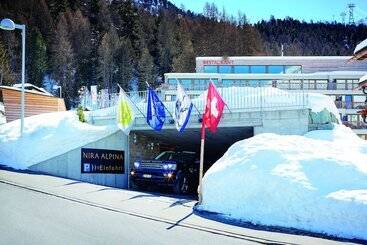 هتل Nira Alpina