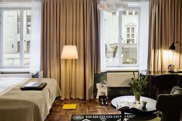 هتل Scandic Grand Central