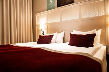 هتل Scandic Grand Central