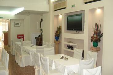هتل Solomou Athens