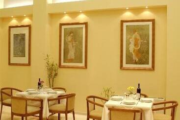هتل Solomou Athens