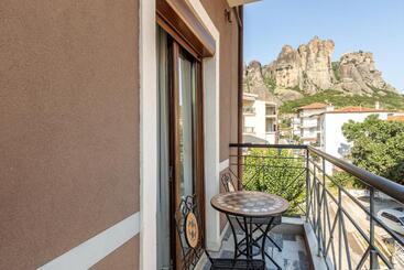 هتل Toti Boutique Rooms