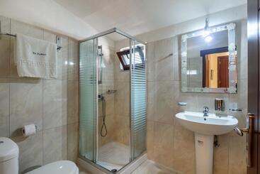 هتل Toti Boutique Rooms