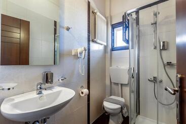 هتل Toti Boutique Rooms