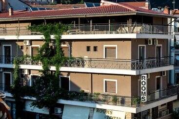 هتل Toti Boutique Rooms