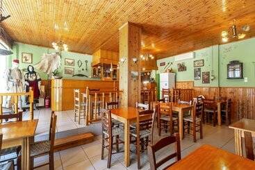 هتل Toti Boutique Rooms