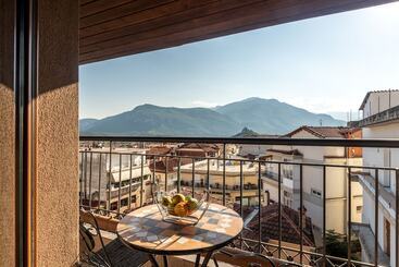 هتل Toti Boutique Rooms