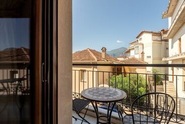 هتل Toti Boutique Rooms