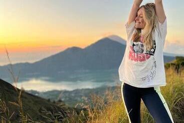 تختخواب و صبحانه Alam Bali Lake View