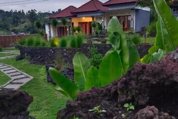 تختخواب و صبحانه Alam Bali Lake View