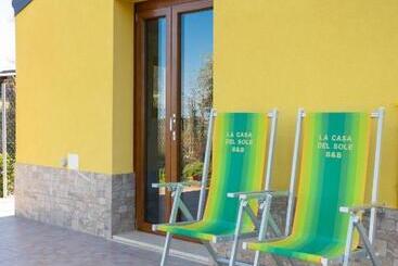 تختخواب و صبحانه La Casa Del Sole