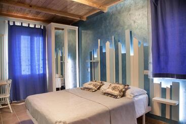 تختخواب و صبحانه La Casa Del Sole
