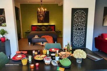 Downtown Hideaway, B&b Grand Deluxe