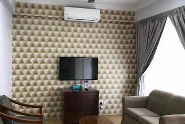 هتل Capital O 90490 Zaques