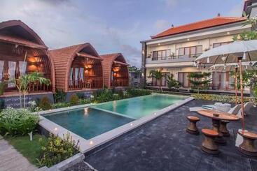 هتل Mailaku House