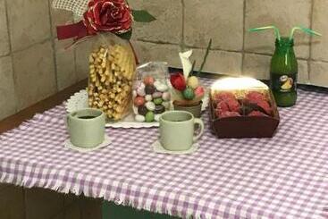 تختخواب و صبحانه Lo Gnomo