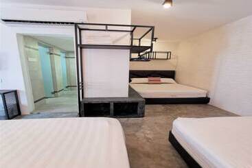 هتل Mwv Suite Room