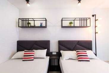 هتل Mwv Suite Room