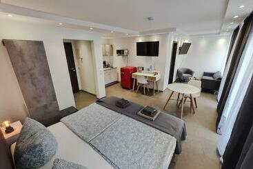 Check Inn Hotels   Essen