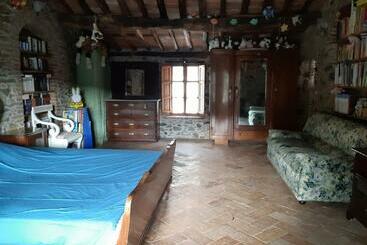 هتل Attic With Balcony At Locanda Del Capo