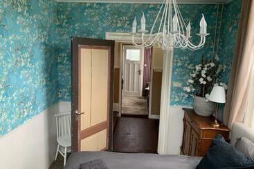 B&b  T Raethuys
