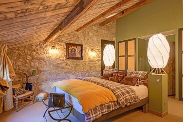 تختخواب و صبحانه Bastide De Bellegarde