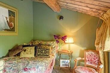 تختخواب و صبحانه Bastide De Bellegarde