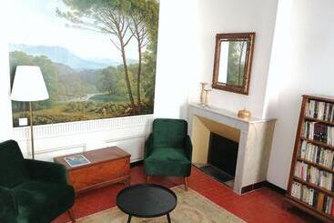 تختخواب و صبحانه La Maison Hilarion