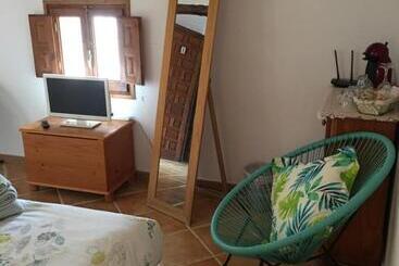Cortijo Esquina B&b Guesthouse