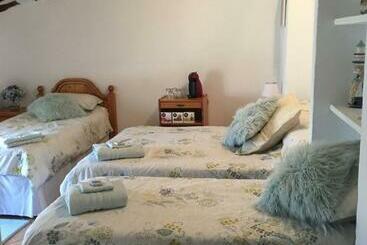 Cortijo Esquina B&b Guesthouse