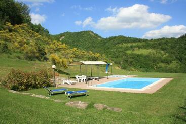 בית מלון כפרי Agriturismo Sacchiafarm